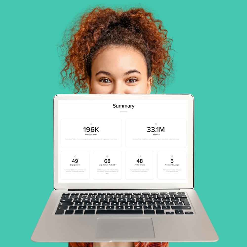 Media reporting illustration with a laptop campaign dashboard